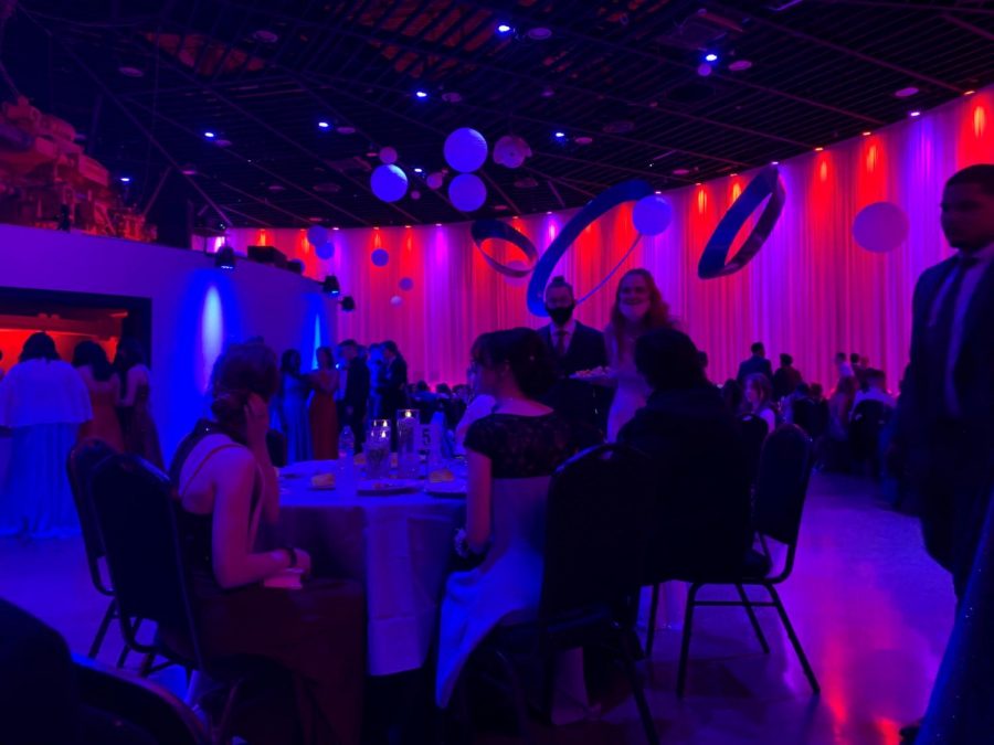 ***Just the beginning…****Hosted at The Fuge, the senior prom began with buffet-style dinner. Many students left belongings at their tables to dance in the pavilion outside the building.* 
*Arrowhead Photo by AnnE Potter*
