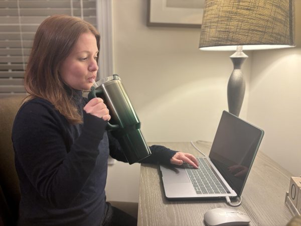 Hydrating in style… Sipping away while working, Natalie Weaver uses her Stanley when working at home. Weaver was seen using her Stanley on March 7.
