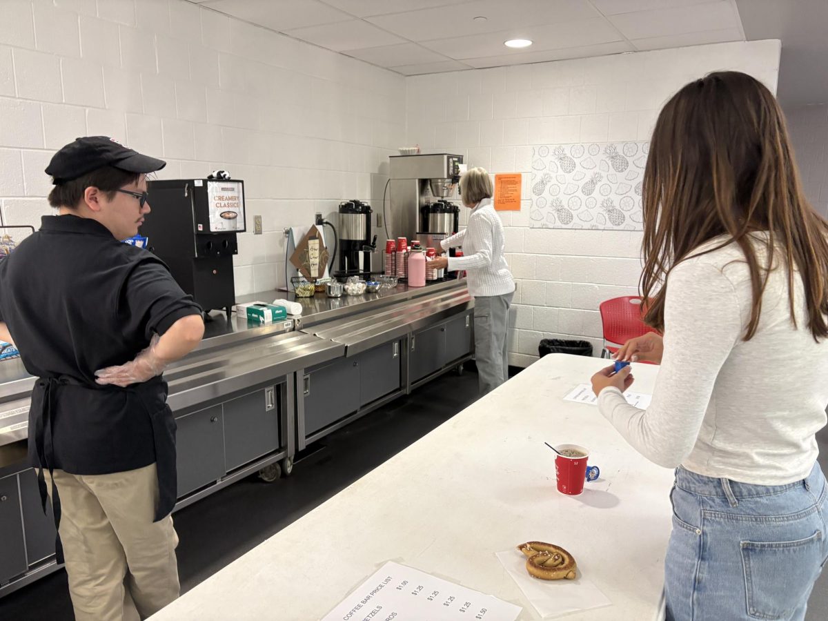 Coffee bar builds interaction for STARR students